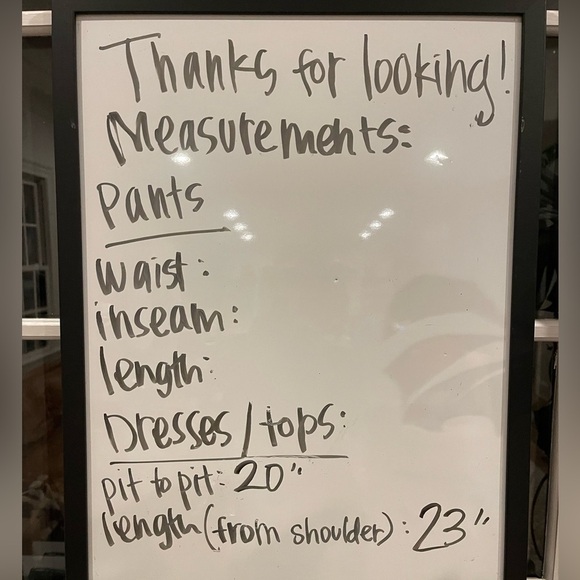 Vintage St. John Sportswear Black Crew Neck Short Sleeve Sweater Blouse size 2 - Picture 4 of 6